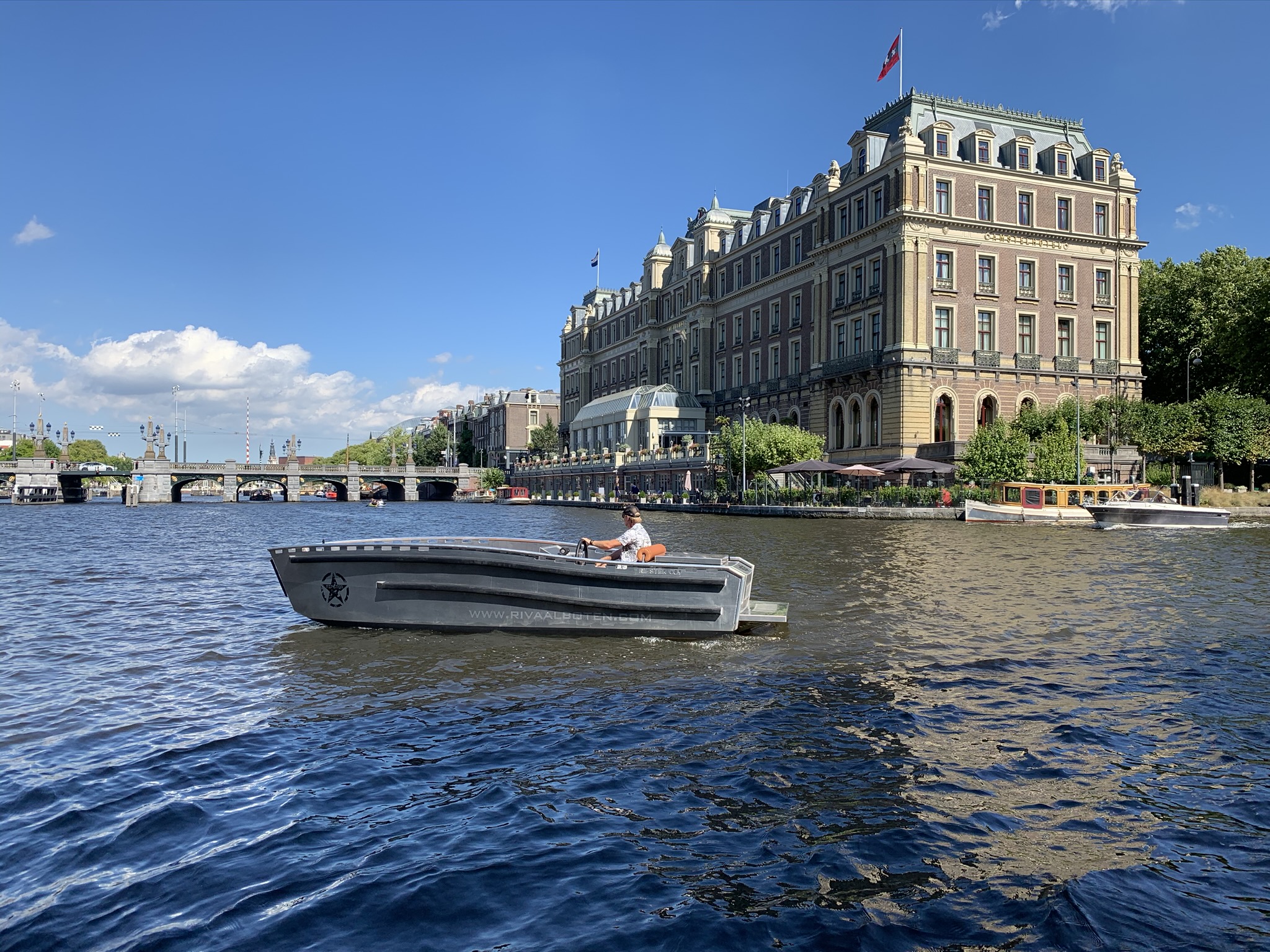 ripster_aluminium_tender_02.jpg